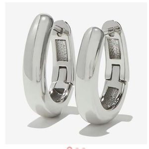 LUVAJ sliver earrings